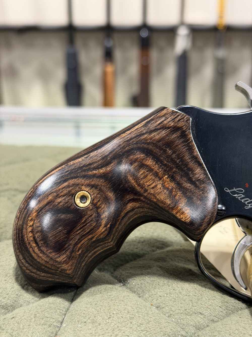 Smith and Wesson 36-10 Lady Smith -img-11