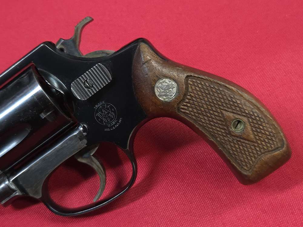 Smith & Wesson S&W 36 38 SPL Chiefs Special w/ Box Flat Latch 1960 C&R-img-11
