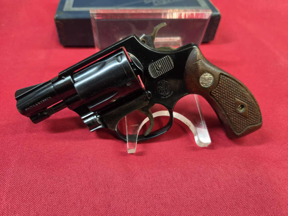 Smith & Wesson S&W 36 38 SPL Chiefs Special w/ Box Flat Latch 1960 C&R-img-6