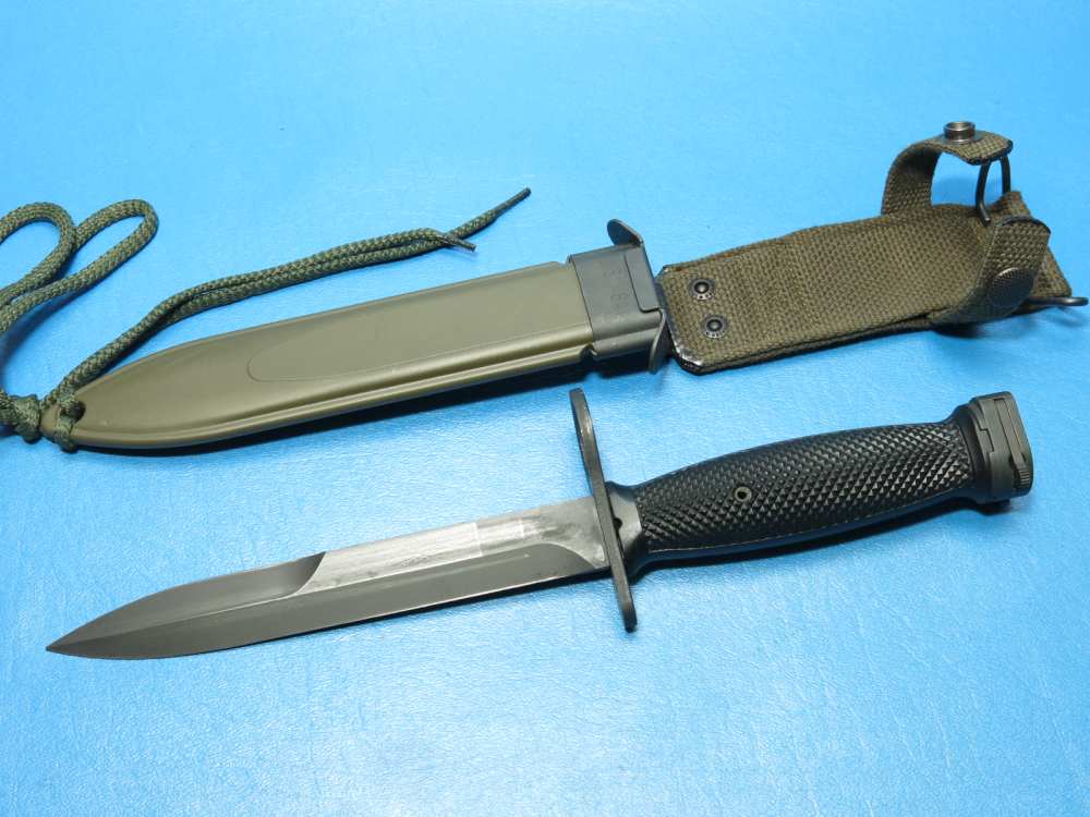 Vintage Eickhorn Solingen West German M16 M4 M7 Bayonet U.S. M8A1 Scabbard-img-0