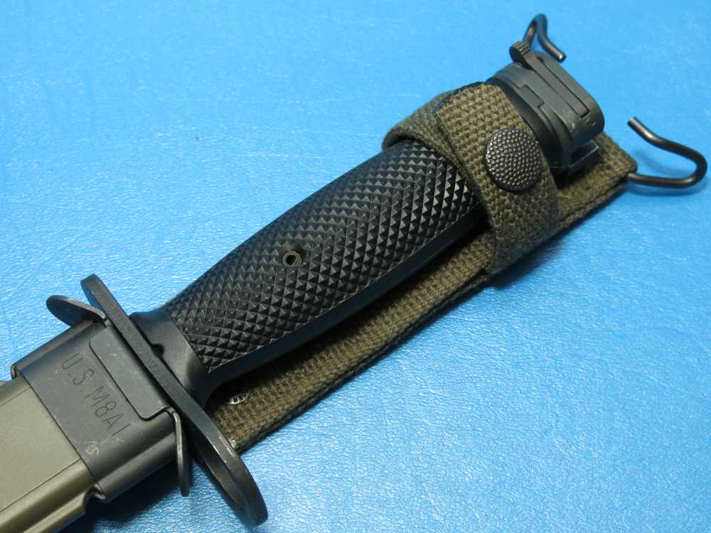 Vintage Eickhorn Solingen West German M16 M4 M7 Bayonet U.S. M8A1 Scabbard-img-3