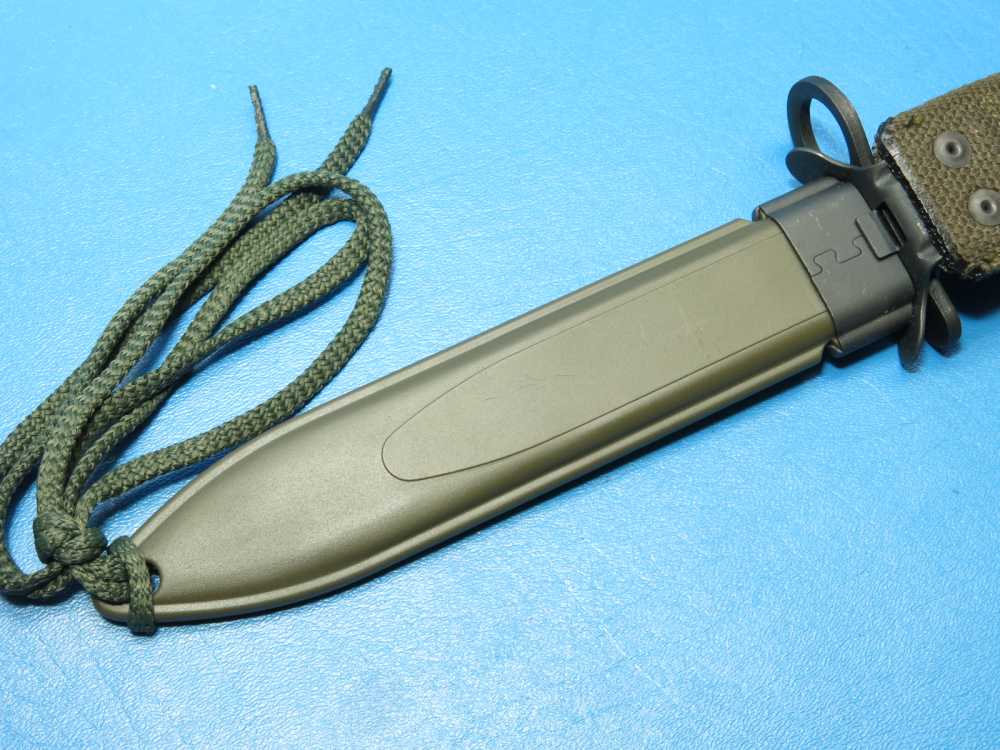 Vintage Eickhorn Solingen West German M16 M4 M7 Bayonet U.S. M8A1 Scabbard-img-8
