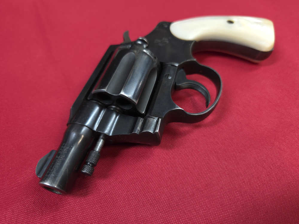 Colt Detective Special 38spl Mother of Pearl Grips 1951 C&R-img-21
