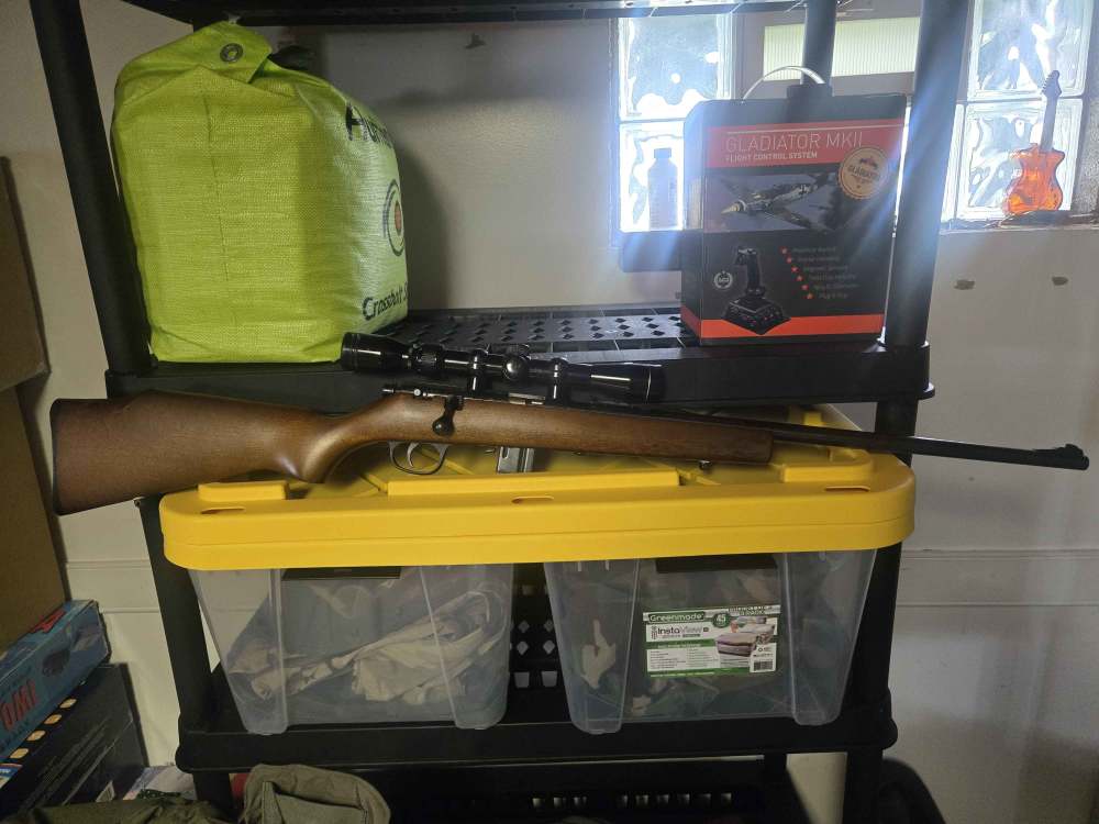 Marlin 25MN JM Stamped Micro-Groove .22 Magnum WMR with Tasco Scope-img-1