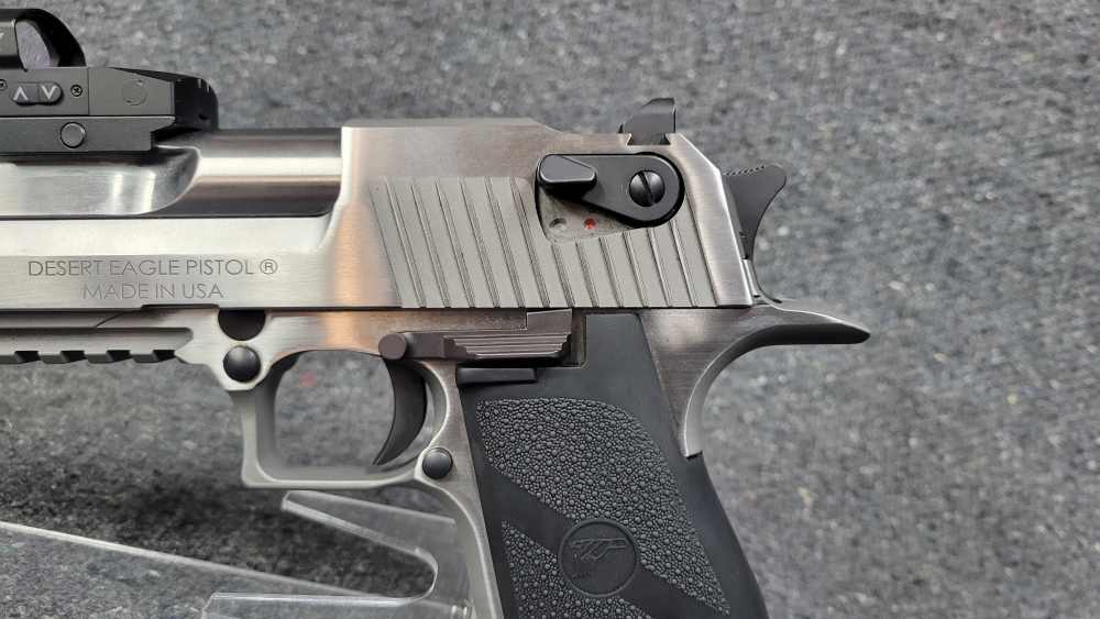 Magnum Research mdl. Desert Eagle Stainless Brake Cal. .50 AE TAKE A SHOT-img-13