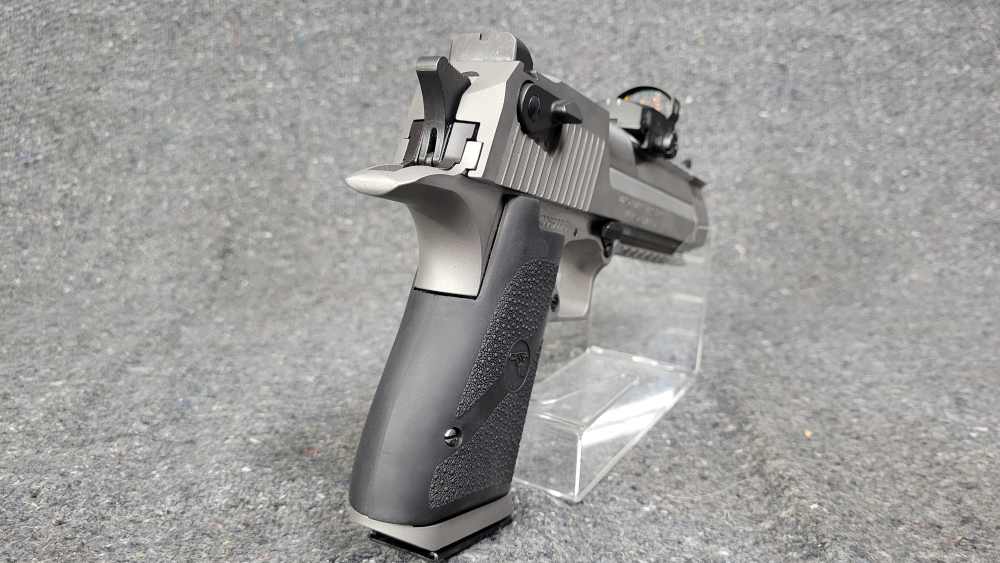 Magnum Research mdl. Desert Eagle Stainless Brake Cal. .50 AE TAKE A SHOT-img-6