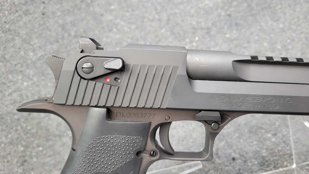 Magnum Research mdl. Desert Eagle Cal. .50AE TAKE A SHOT-img-3
