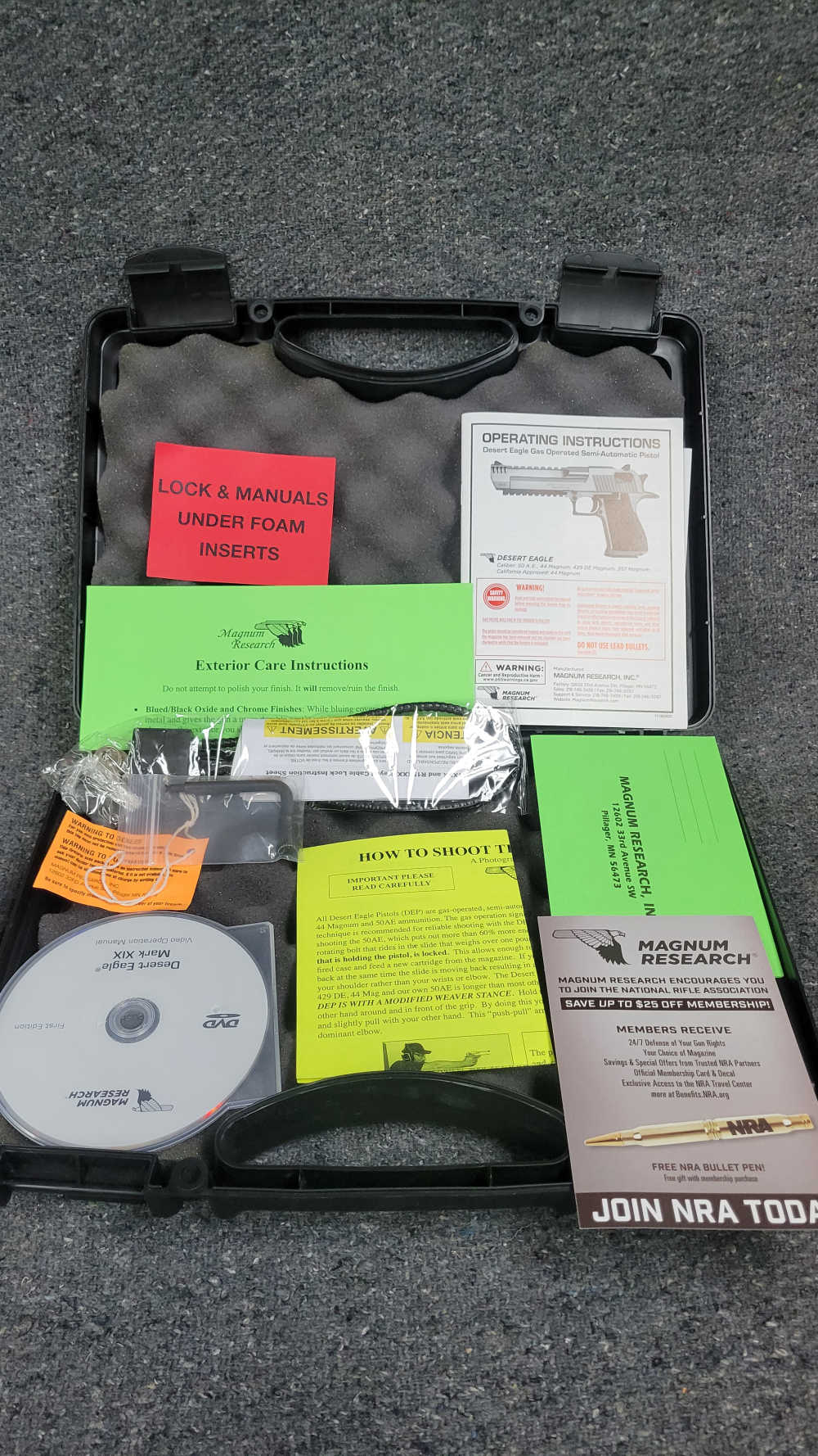 Magnum Research mdl. Desert Eagle Cal. .50AE TAKE A SHOT-img-10