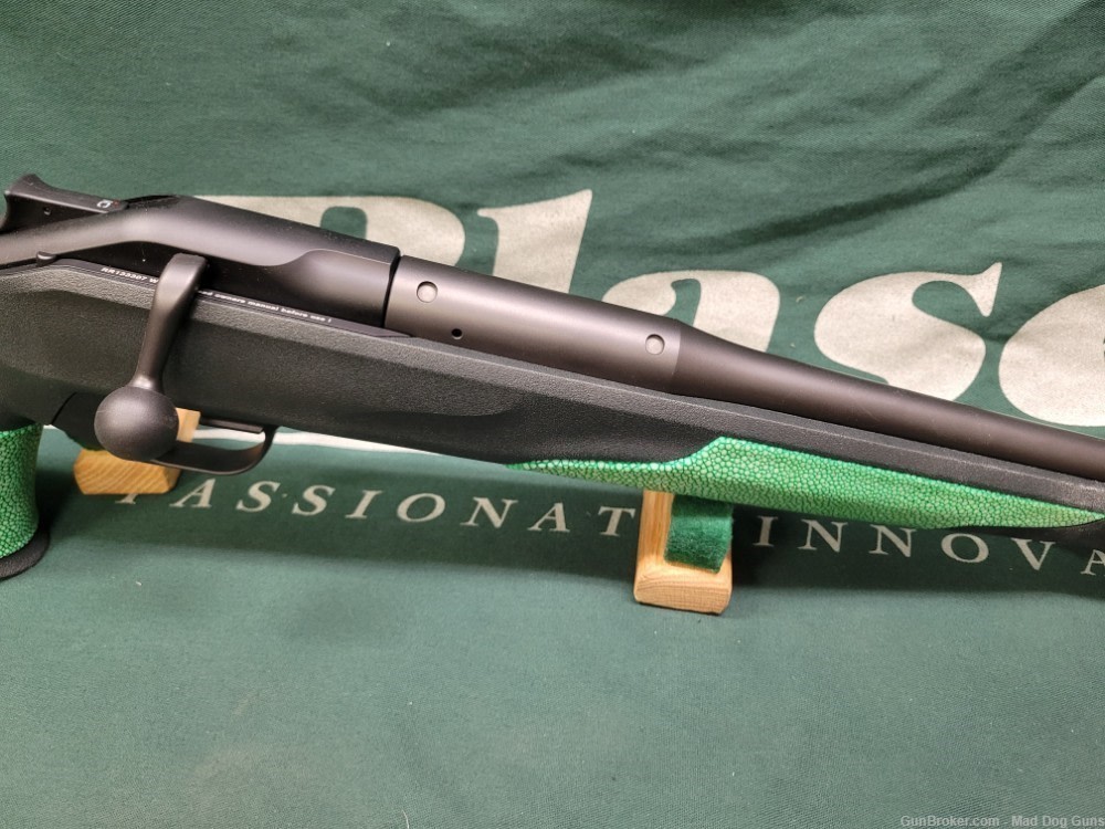 BLASER R8 CUSTOM SUCCESS, GREEN STINGRAY, RIGHT HAND-img-1