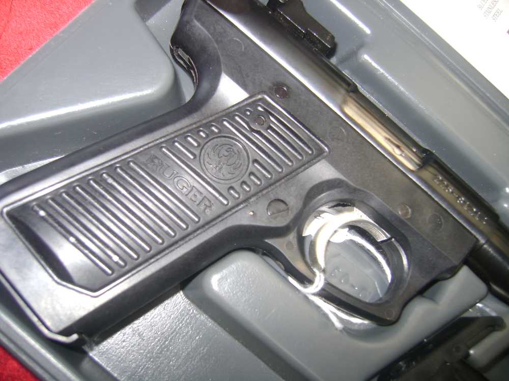 RUGER 22/45 22lr 51/2"barrel 3-MAGAZINES LIGHTLY USED-img-1
