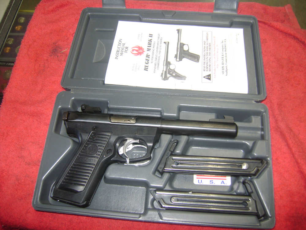 RUGER 22/45 22lr 51/2"barrel 3-MAGAZINES LIGHTLY USED-img-0