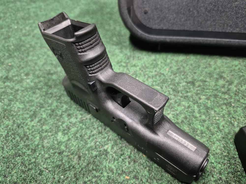 Glock 27 Gen 3 40 S&W PENNY START 0.01-img-7