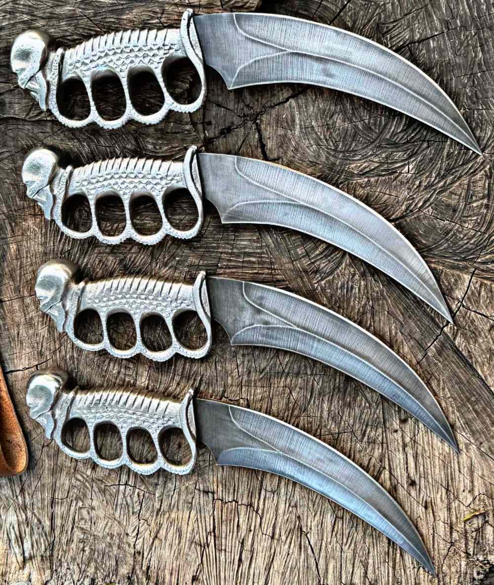 Curbed SKULL TRENCH KNIFE. Sharp on both edges. -img-4