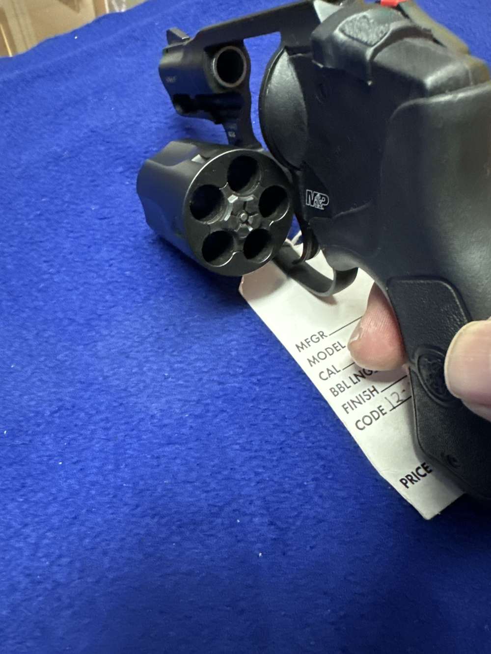 Smith Wesson Bodyguard .38 Spl w/laser-img-2