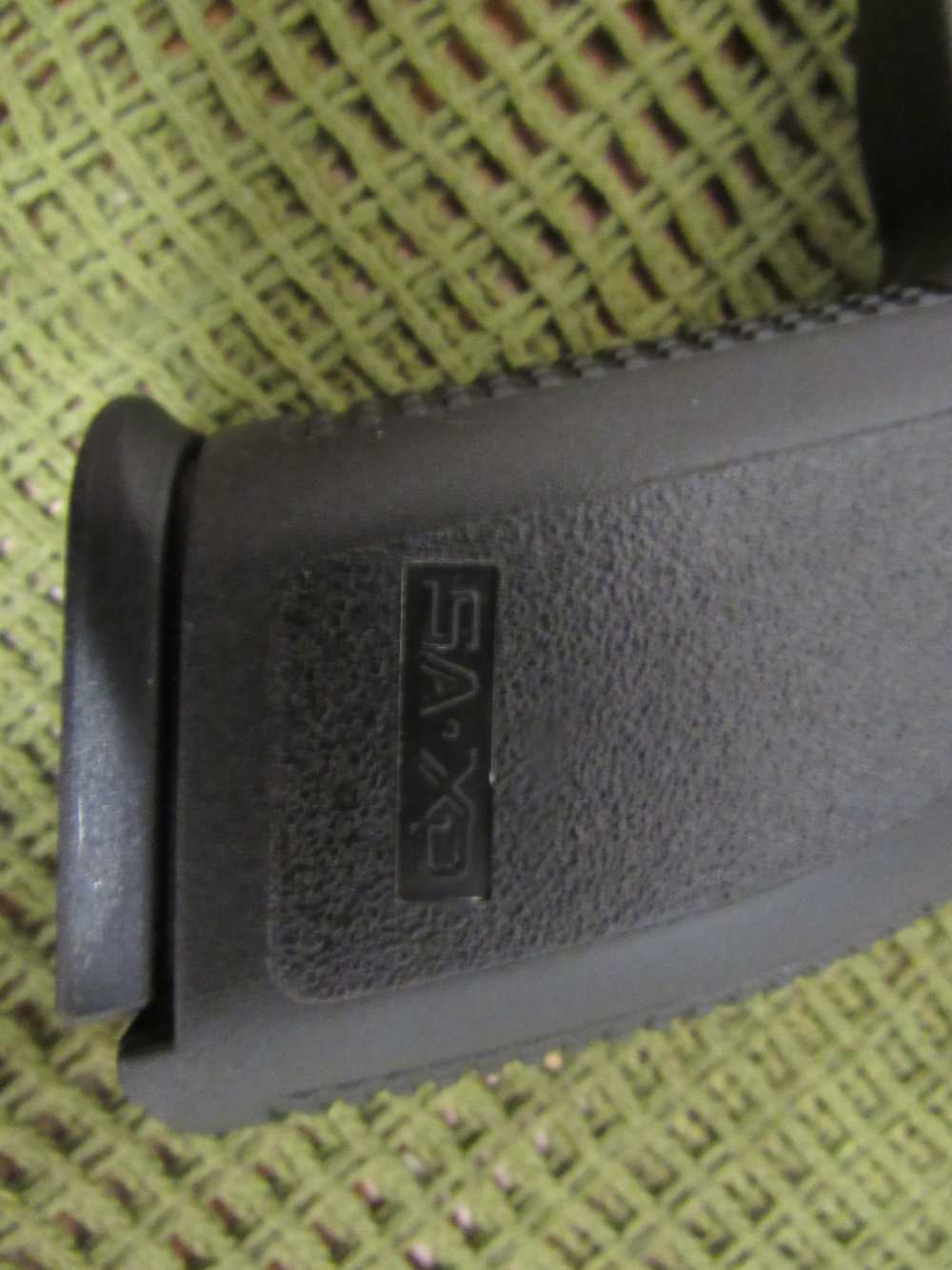 Springfield Armory XD-40 40 S&W 4" Striker Fired Semi-Automatic Pistol -img-10