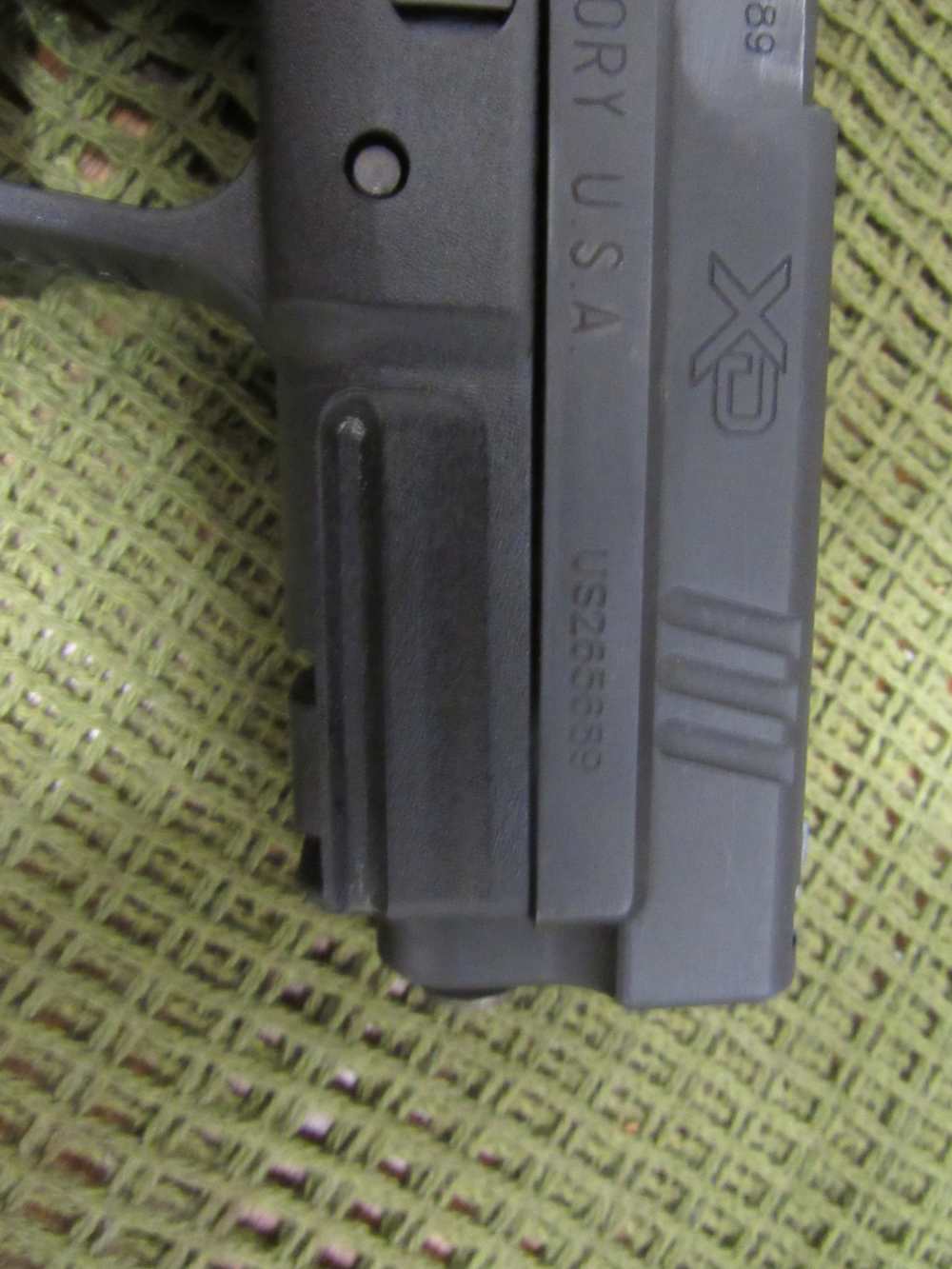 Springfield Armory XD-40 40 S&W 4" Striker Fired Semi-Automatic Pistol -img-8