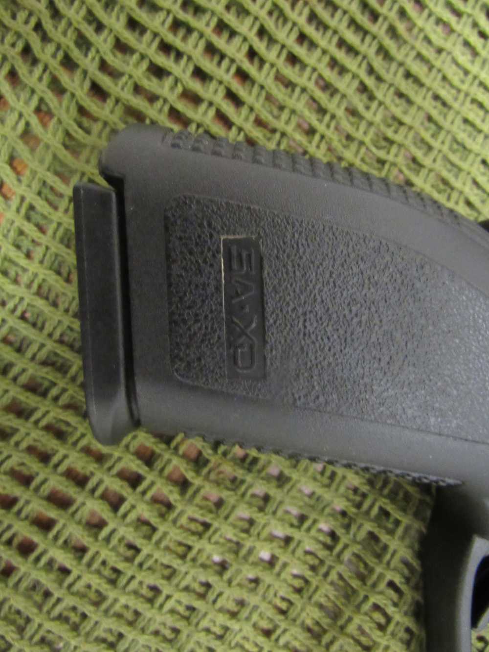Springfield Armory XD-40 40 S&W 4" Striker Fired Semi-Automatic Pistol -img-4