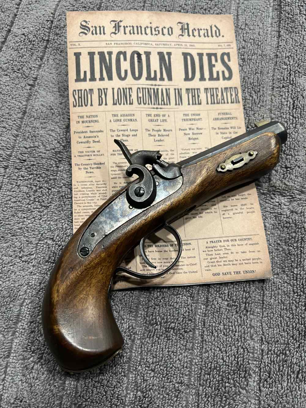 Lincoln Derringer-img-0