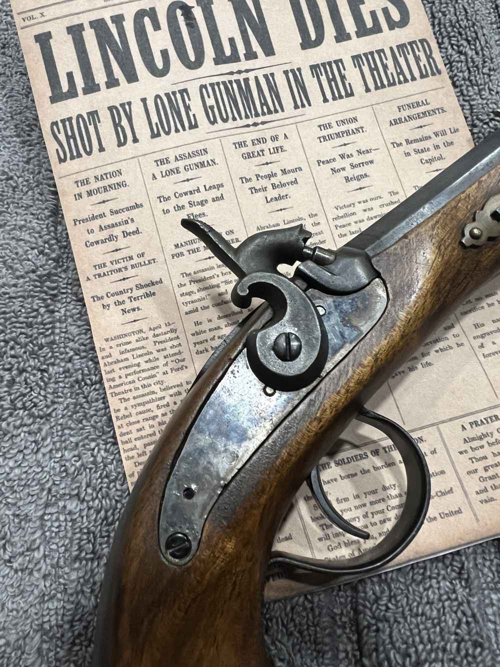 Lincoln Derringer-img-1