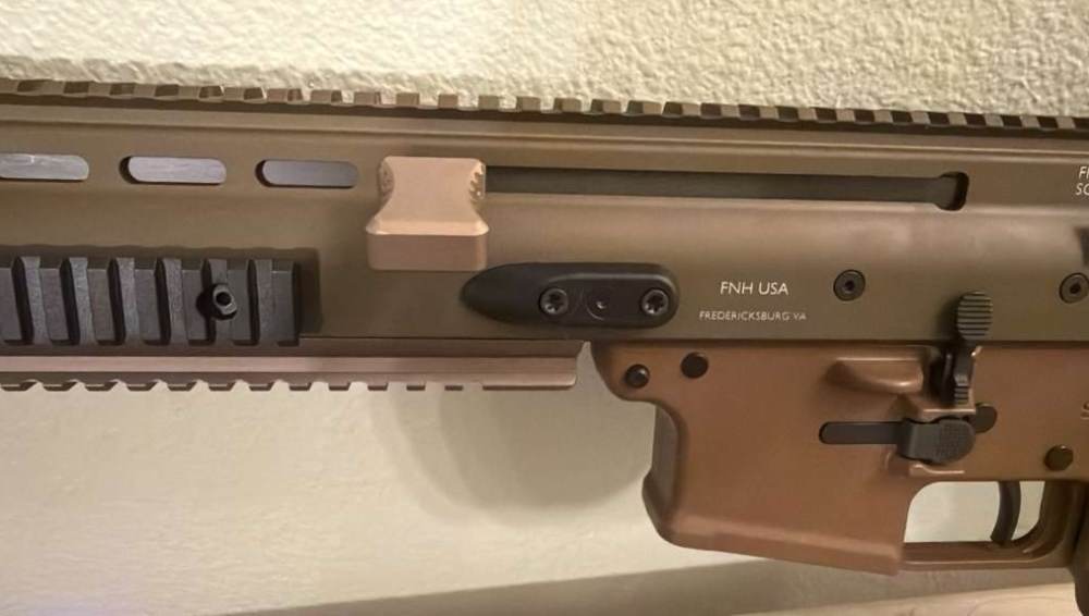 FN SCAR 16S FDE 5.56 with Upgrades, Rifle Case, Like New!-img-2