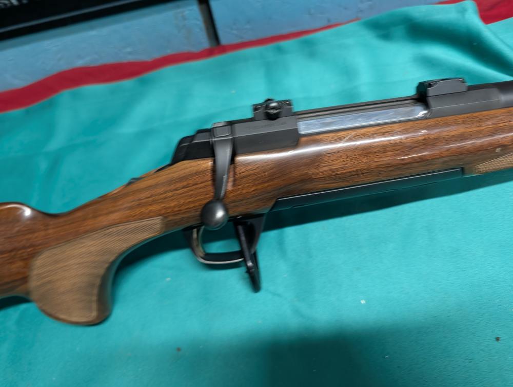 Browning X Bolt 300 Win Mag 26" Matte Walnut stock w mag nice!-img-4