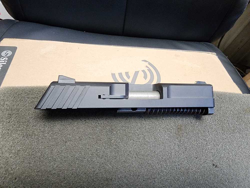 PICS! USED KELTEC PF-9 9MM PISTOL 3" CARRY BELT CLIP 22 CONVERSION KIT 22LR-img-7