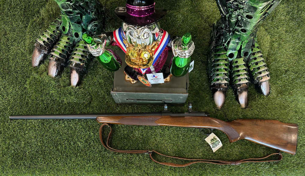 Rare Pre 64 Winchester Mod 70 Varmint 26 inch Matching Serials Near Mint-img-1
