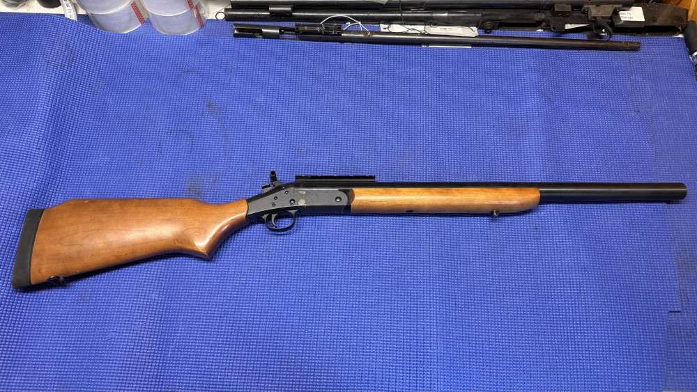 H&R Ultra Slug 12 Ga Single shot shotgun 24" barrel-img-0