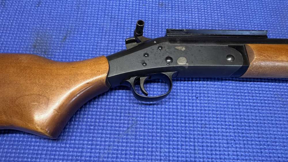 H&R Ultra Slug 12 Ga Single shot shotgun 24" barrel-img-2