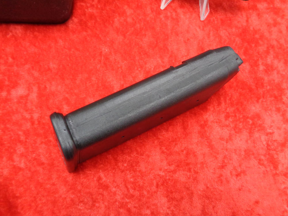 1989 GLOCK 17L Long Slide Original Tupperware Box U Notch Mag GEN I TRADE-img-27