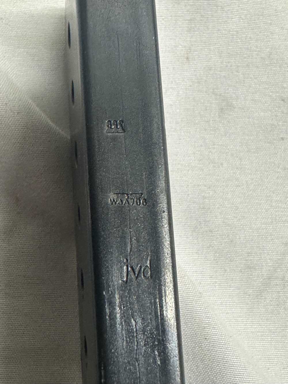 P38 MAGAZINE, LATE WAR JVD 359 WAFF. EXCELLENT CONDITION-img-3