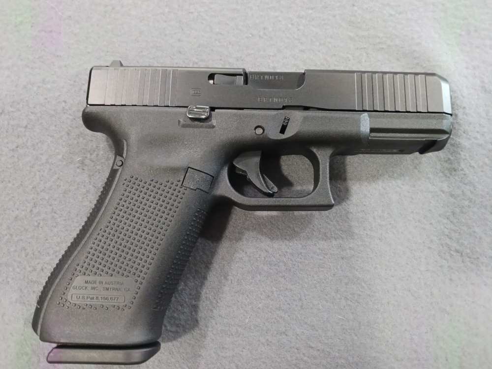 GLOCK 45 9MM 3-10 RD MAGS SEMI AUTO PISTOL USED-img-5