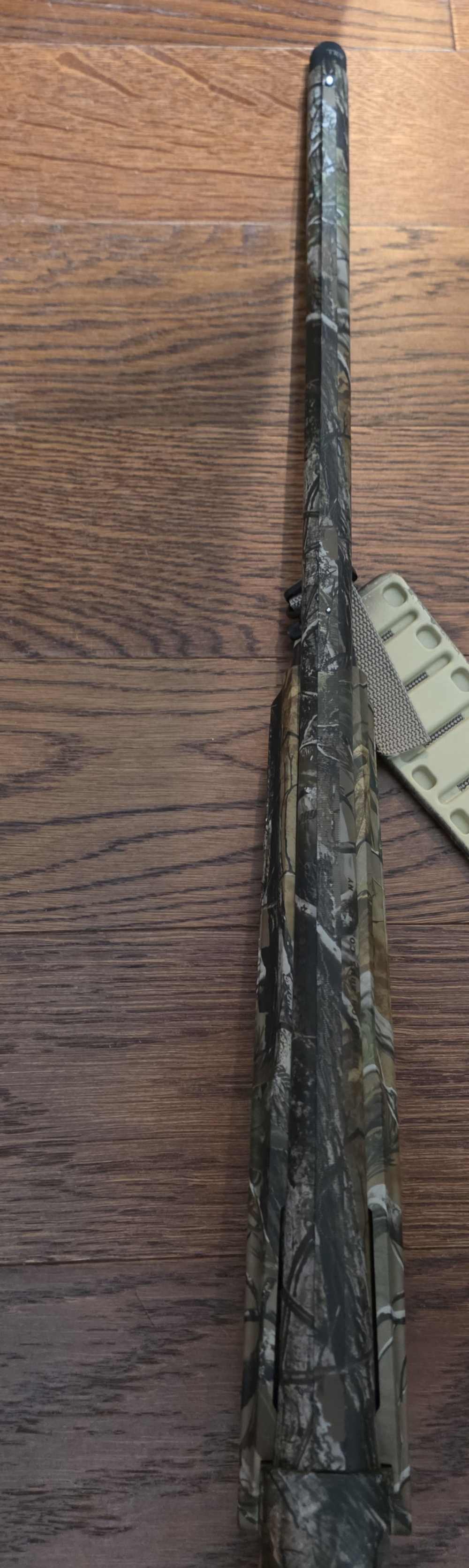 Remington VersaMax Sportsman in RealTree Camo, 12 GA 3.5" Chamber-img-4