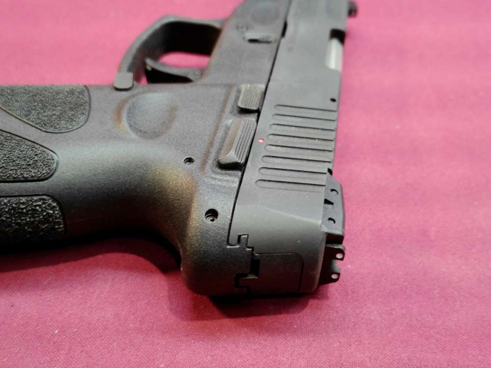 Taurus G3C 9mm 3.2" barrel 2-10 round mags l Like New!-img-13