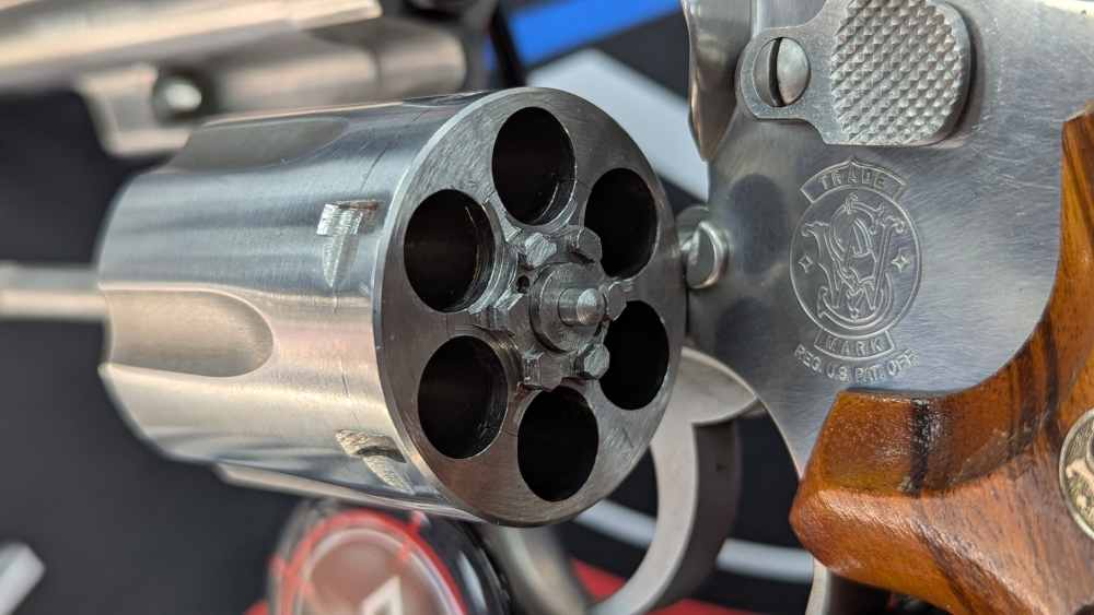 Smith & Wesson Model 66-2 Combat Magnum – .357 Mag – 6" Barrel-img-8