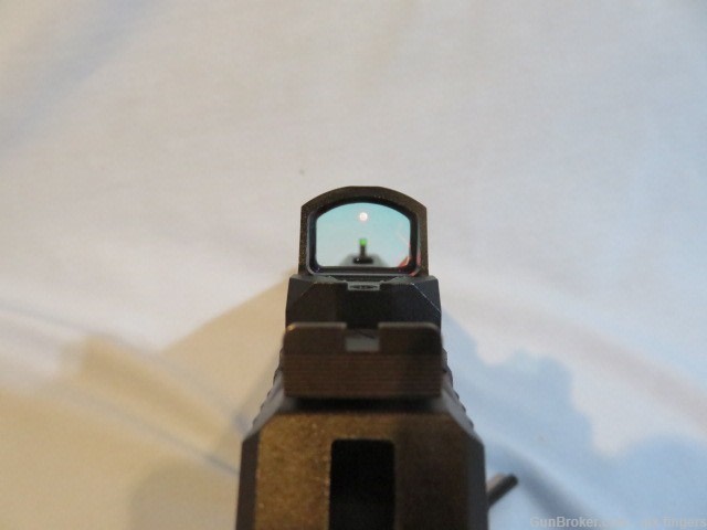 Ruger - 57, 5.7x28 mm cal. 2-20 rd. mags. semi-auto pistol-img-8