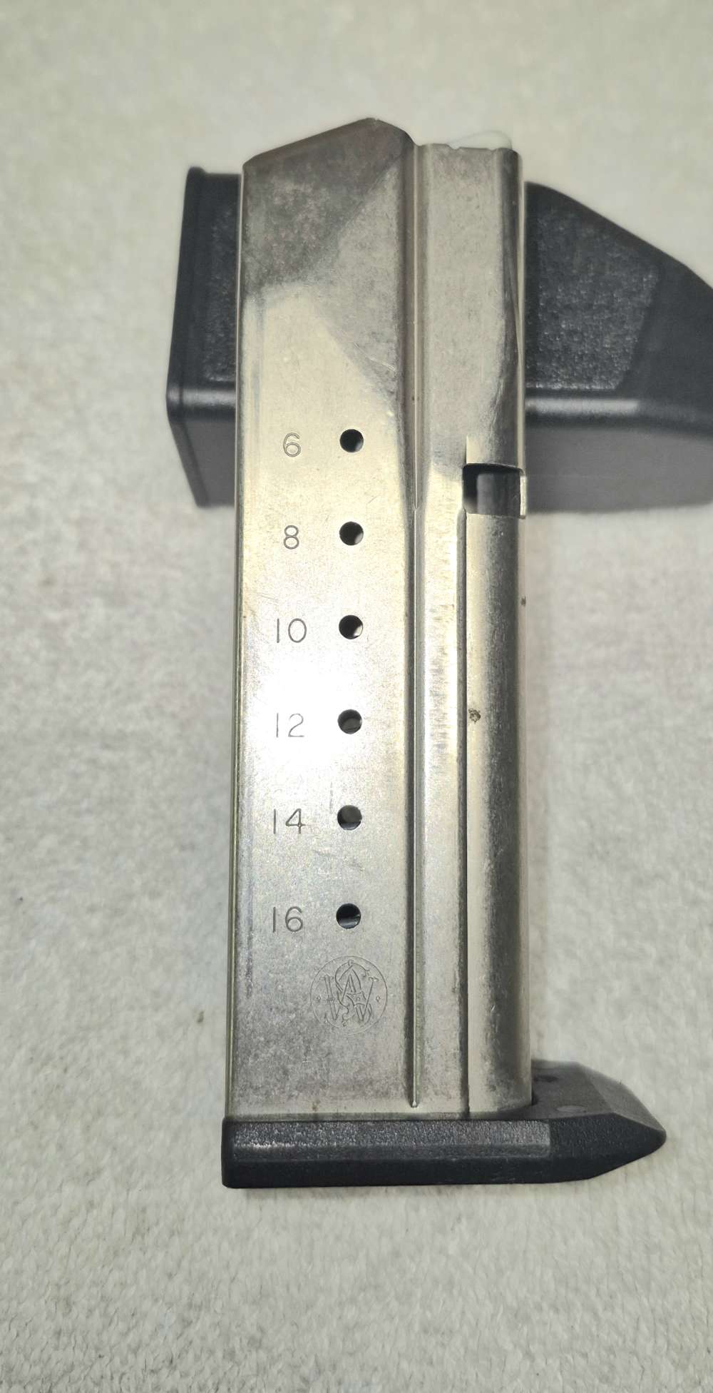 Smith and Wesson S&W SW9VE Sigma 9mm 16rd LE Marked Factory Pistol Magazine-img-2
