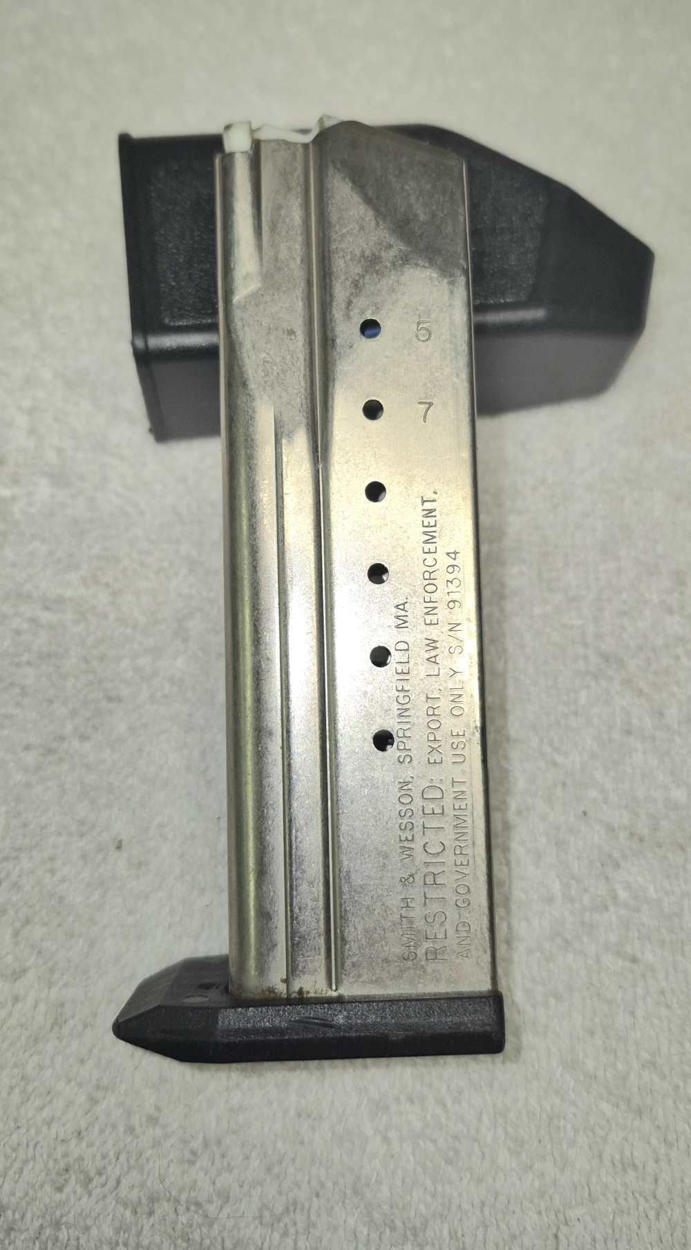 Smith and Wesson S&W SW9VE Sigma 9mm 16rd LE Marked Factory Pistol Magazine-img-0