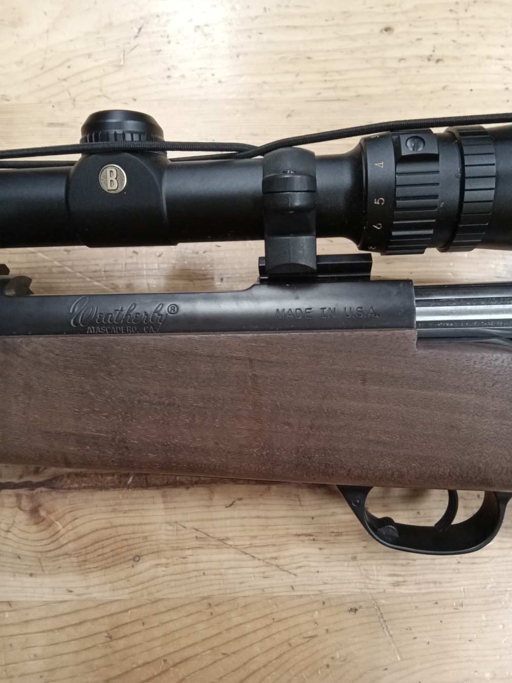 Used Weatherby Mark V .300 WBY mag-img-3