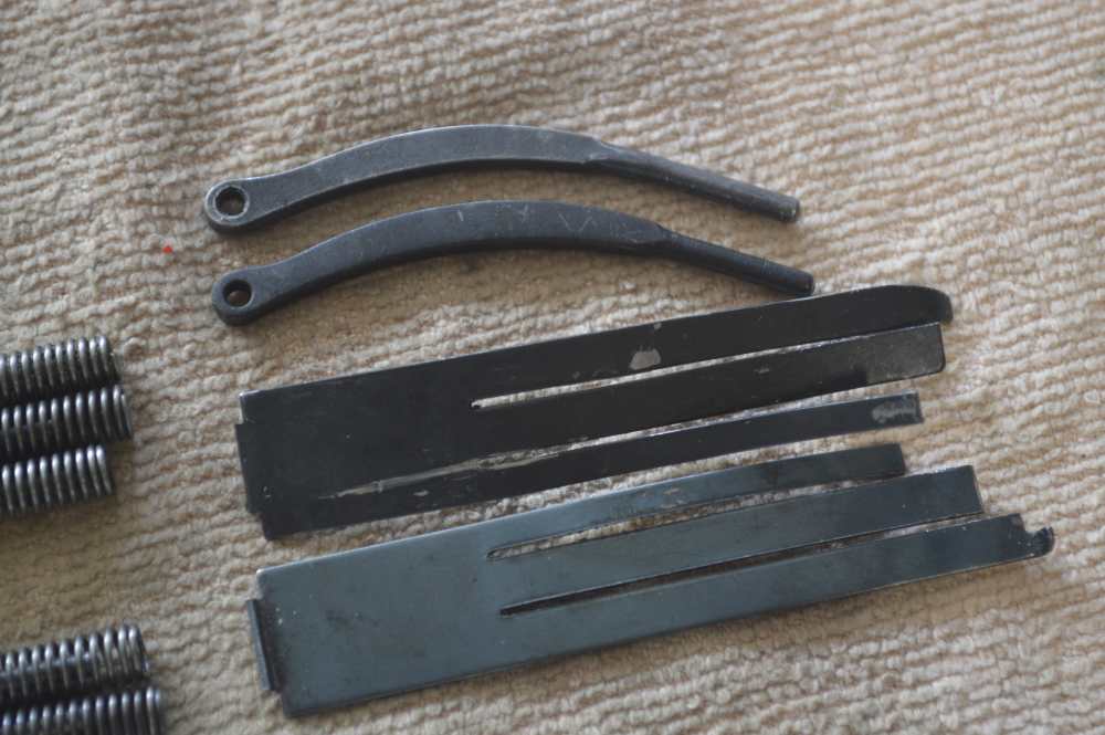 Colt Fireing Pins, Springs, Hammer Struts, Three Finger springs-img-2