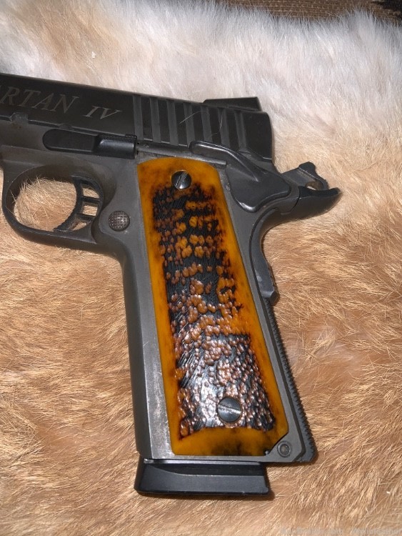 1911 pistol grips, Full size standard grips, snake jigged camel bone (GB23)-img-1