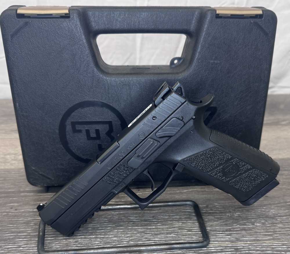 CZ P-09 New in box 9mm 19 round mags-img-1