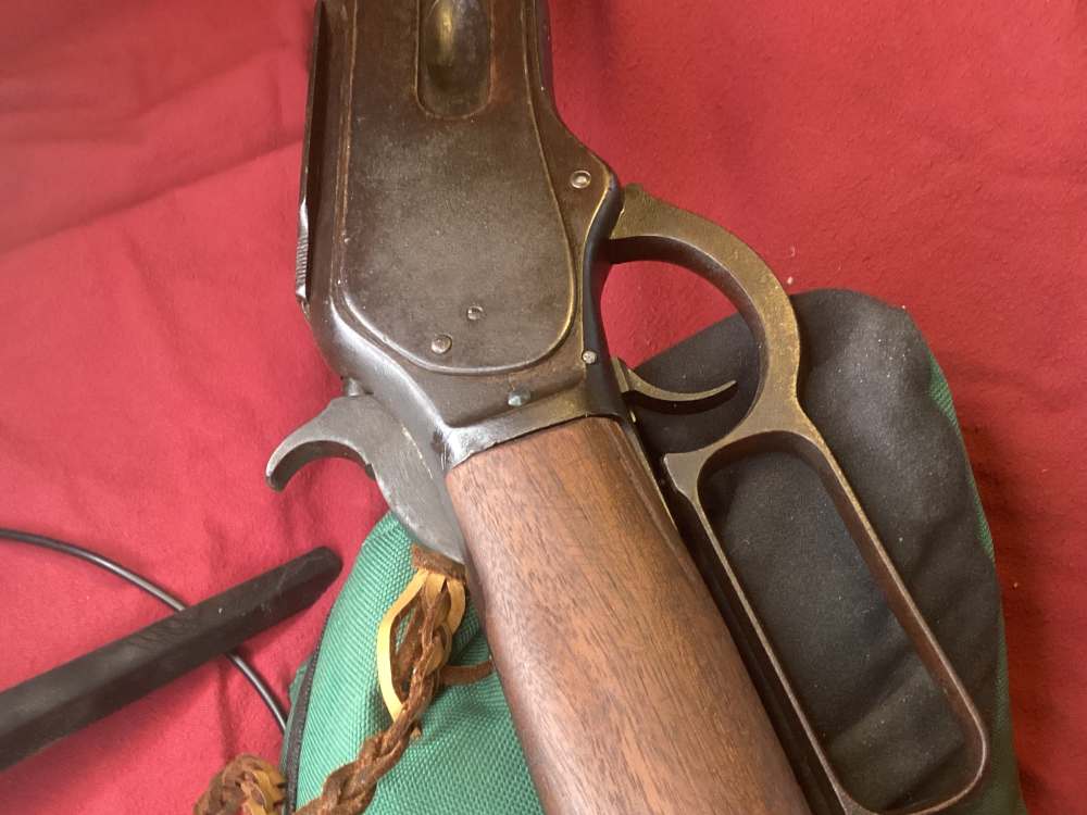 Winchester 1876 saddle ring carbine -img-23
