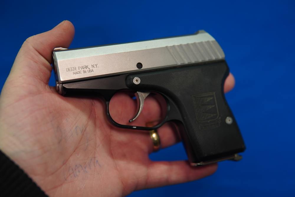 Rohrbaugh R9 Pistol! 9mm! Original Box! -img-2