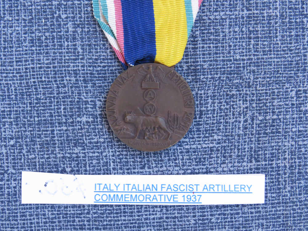WWII ITALIAN FASCIST ARTILLERY MEDAL 1937  V ADUNATA NAZ EXCELLENT COND -img-3