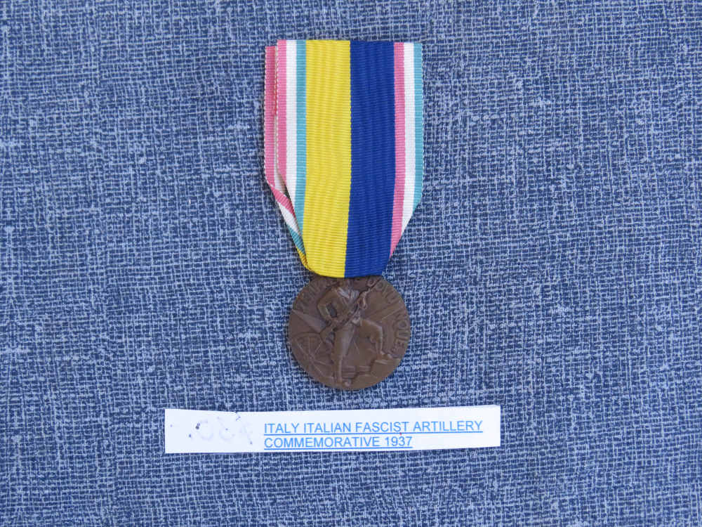 WWII ITALIAN FASCIST ARTILLERY MEDAL 1937  V ADUNATA NAZ EXCELLENT COND -img-0
