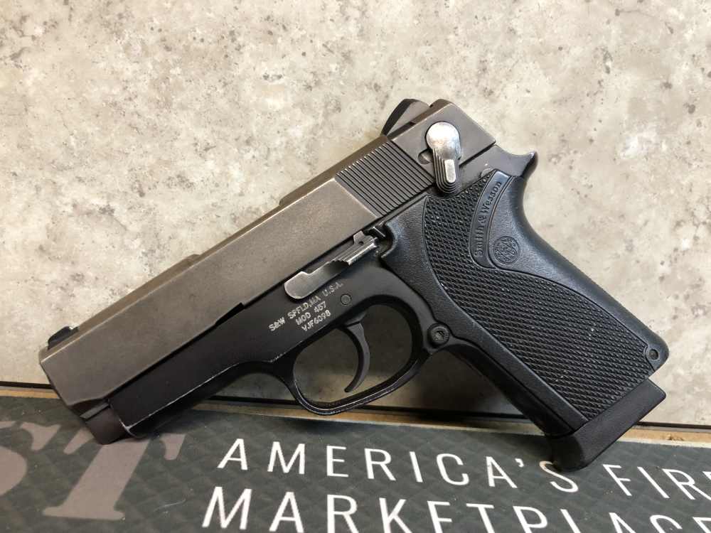 Smith & Wesson model 457 .45ACP Pistol w/ 1 mag and case-img-1