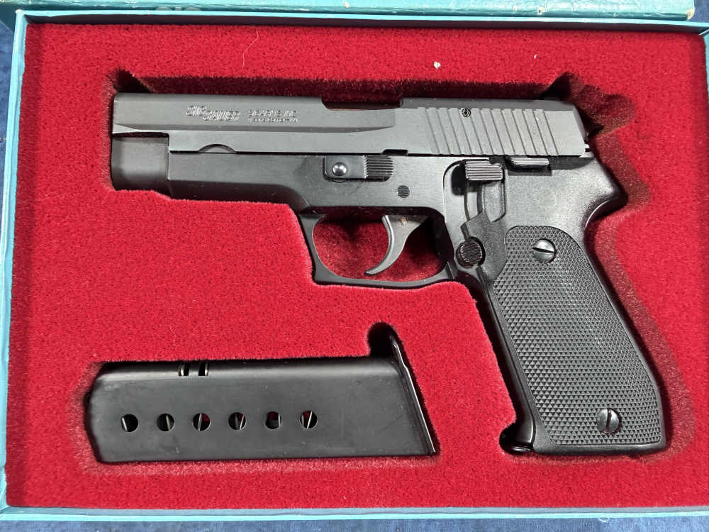 Sig P220 45ACP Made in West Germany-img-1