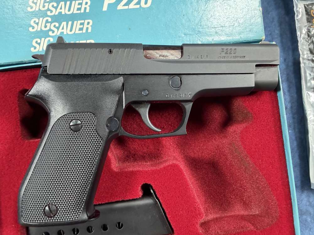 Sig P220 45ACP Made in West Germany-img-6