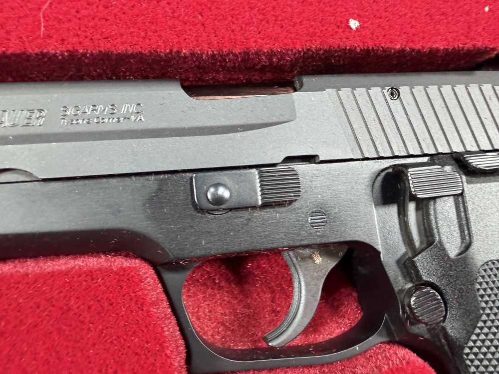 Sig P220 45ACP Made in West Germany-img-4